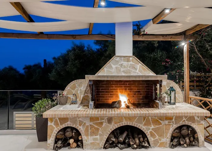 Artemis - Spectacular Views & Ideal For Large Groups, By Zantewize فيلة