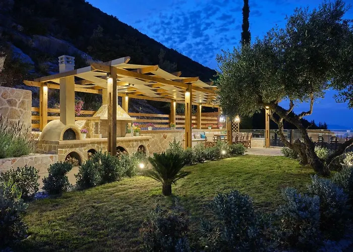Artemis - Spectacular Views & Ideal For Large Groups, By Zantewize