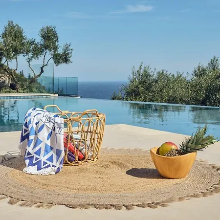 Artemis - Spectacular Views & Ideal For Large Groups, By Zantewize