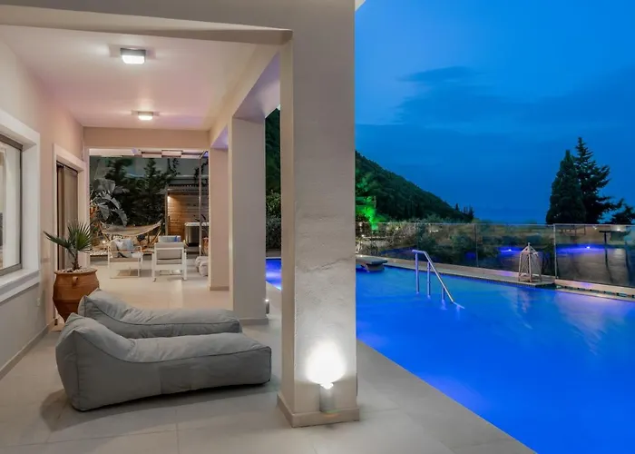 Artemis - Spectacular Views & Ideal For Large Groups, By Zantewize Villa *