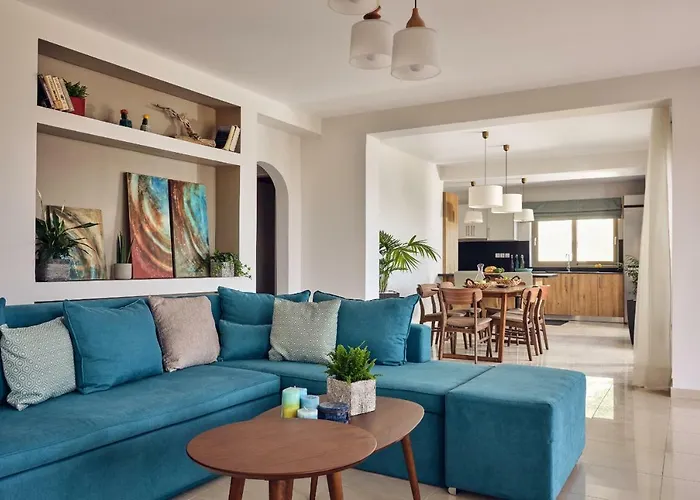 Artemis - Spectacular Views & Ideal For Large Groups, By Zantewize